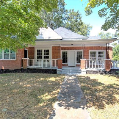 606 Chestnut St, Laurens, SC 29360