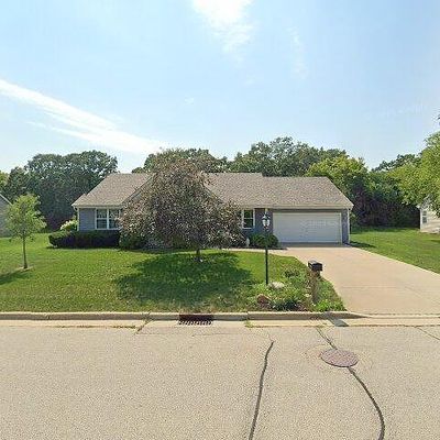 608 Hickory Hollow Rd, Waterford, WI 53185