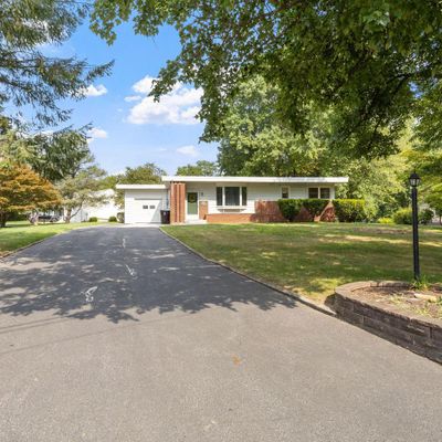 61 Janeway Ave, Moorestown, NJ 08057