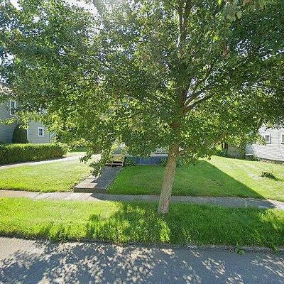 610 Stewart Ave, Grove City, PA 16127