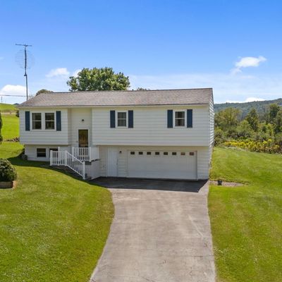 632 Fairfield Rd, Newark Valley, NY 13811