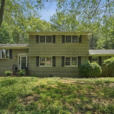 78 Evergreen Dr, Caldwell, NJ 07006