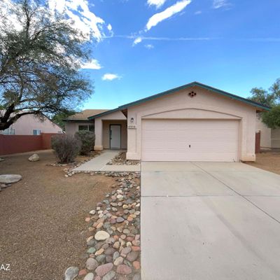 7974 S Teaberry Ave, Tucson, AZ 85747