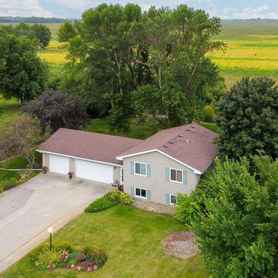 80 Airport Rd, Hutchinson, MN 55350