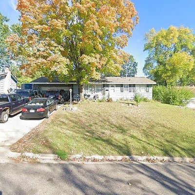 8008 32 Nd Pl N, Minneapolis, MN 55427