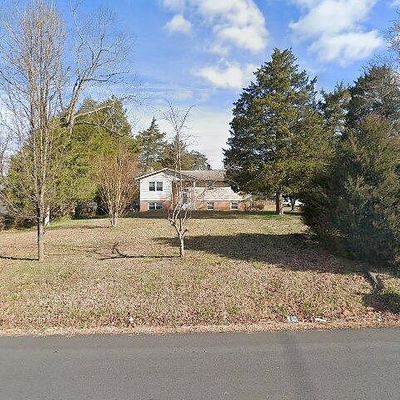 8010 Rugby Rd, Manassas Park, VA 20111