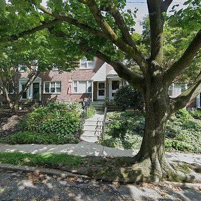 8041 Winston Rd, Philadelphia, PA 19118