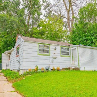 805 Mayer Ave, Madison, WI 53704