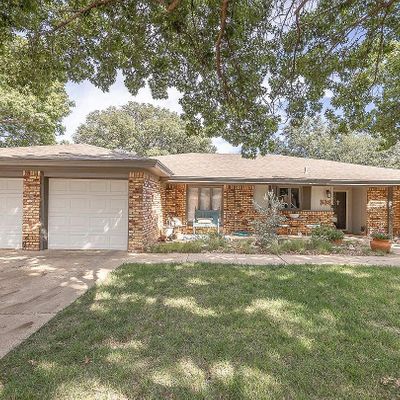 8103 Knoxville Ave, Lubbock, TX 79423