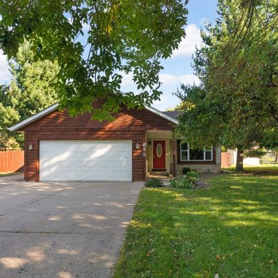 812 Birch St Sw, Isanti, MN 55040