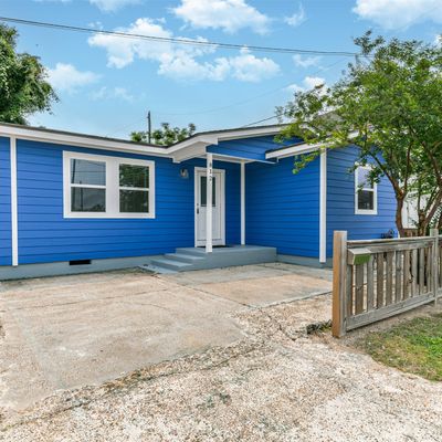 812 38 Th St, Galveston, TX 77550