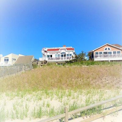 813 N Ocean Ave, Surf City, NJ 08008