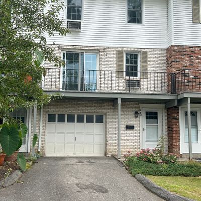 82 Hunter Court #82, Torrington, CT 06790