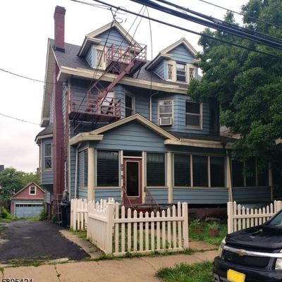 82 84 Osborne Ter, Newark City, NJ 07108