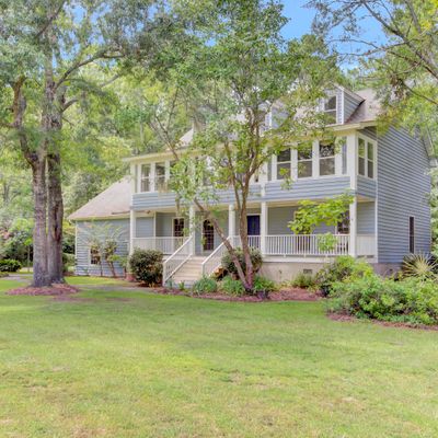 820 Pineneedle Way, Charleston, SC 29492