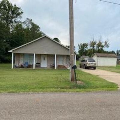 821 N Hillcrest St, Clarksville, AR 72830