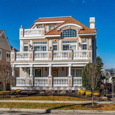 830 Seacrest Rd, Ocean City, NJ 08226