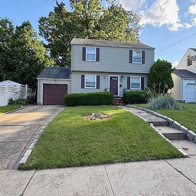 71 Woodridge Rd, Clifton, NJ 07012