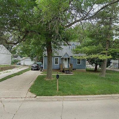 710 Philip St, Des Moines, IA 50315