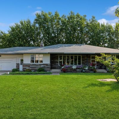 711 Washburne Ave, Paynesville, MN 56362