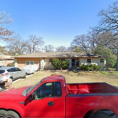 7113 Robinhood Ln, Fort Worth, TX 76112