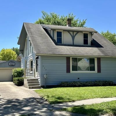 717 Michigan Ave, Waukesha, WI 53188