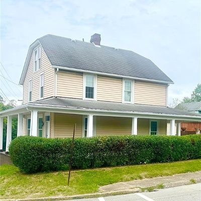 717 Park Ave, New Kensington, PA 15068