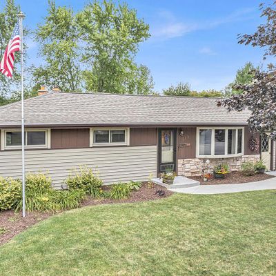 719 Roosevelt Ave, Sheboygan, WI 53083