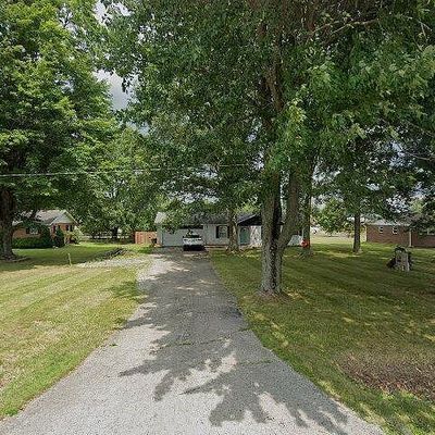 7276 Fairground Rd, Blanchester, OH 45107