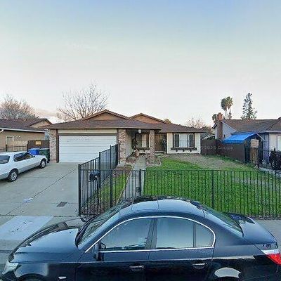 7425 Crownwest Way, Sacramento, CA 95823