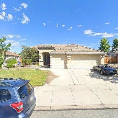 7443 Europa Dr, Sparks, NV 89436