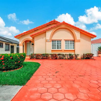 7481 Nw 167 Th Ter, Hialeah, FL 33015