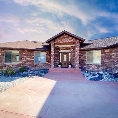 75 Hillside Dr, Lander, WY 82520