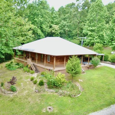 900 Wades Branch Rd, Centerville, TN 37033