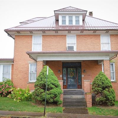 901 Pittsburgh St, Scottdale, PA 15683