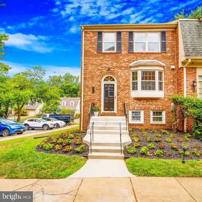 9049 Ottawa Pl, Silver Spring, MD 20910