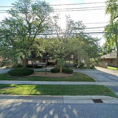 9051 S Roberts Rd #205, Hickory Hills, IL 60457