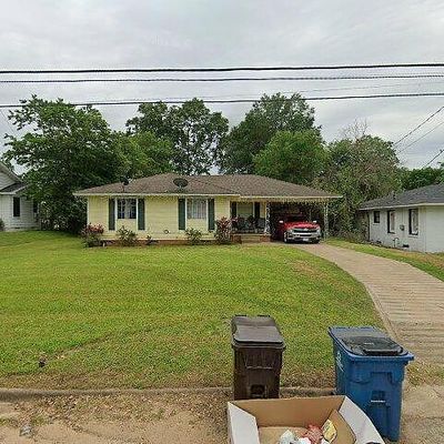 909 Henderson St, Jacksonville, TX 75766