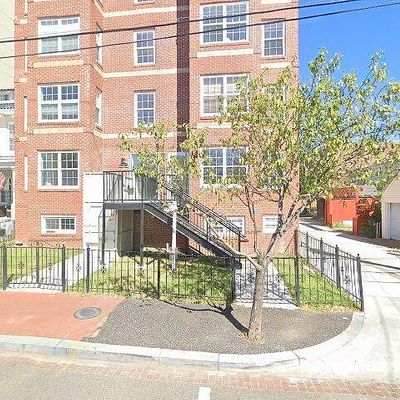 911 Kennedy St Nw #4, Washington, DC 20011