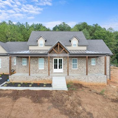 918 Twin Pines Cir, Tuscumbia, AL 35674