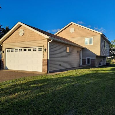 924 Whiskey Rd Nw, Isanti, MN 55040