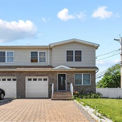 93 Martha Ave, Elmwood Park, NJ 07407