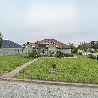 987 Paso Del Rio Dr, Brownsville, TX 78526