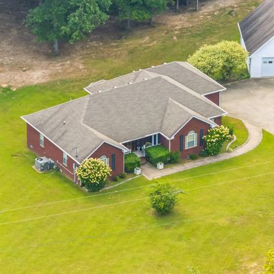 996 Iron Hill Rd, Burns, TN 37029