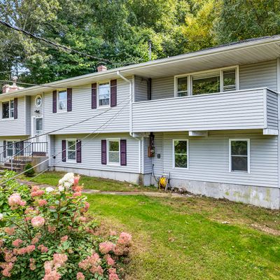 Address Withheld By Seller, Montville, CT 06382