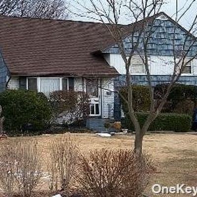 Address Withheld By Seller, Wantagh, NY 11793