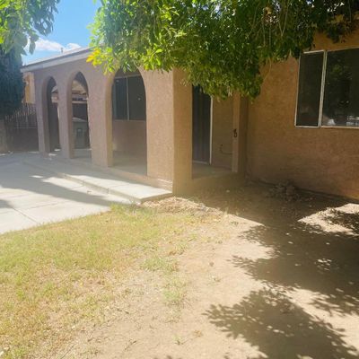 833 Stockton Avenue, Bakersfield, CA 93314