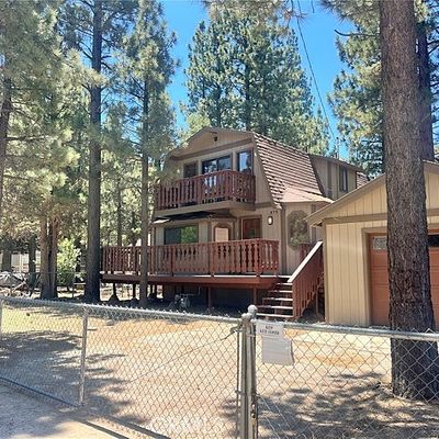 875 D Ln, Big Bear City, CA 92314