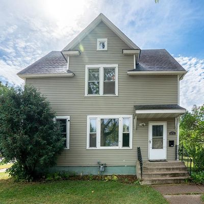 878 Jessamine Ave E, Saint Paul, MN 55106