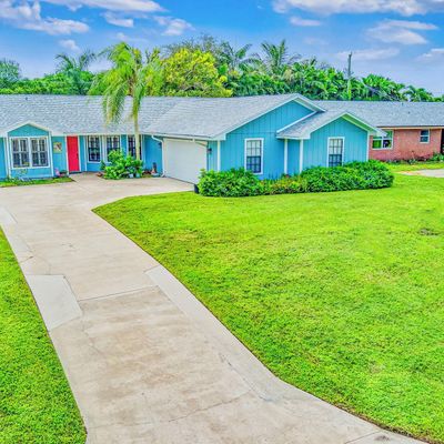 8806 Se Bahama Cir, Hobe Sound, FL 33455